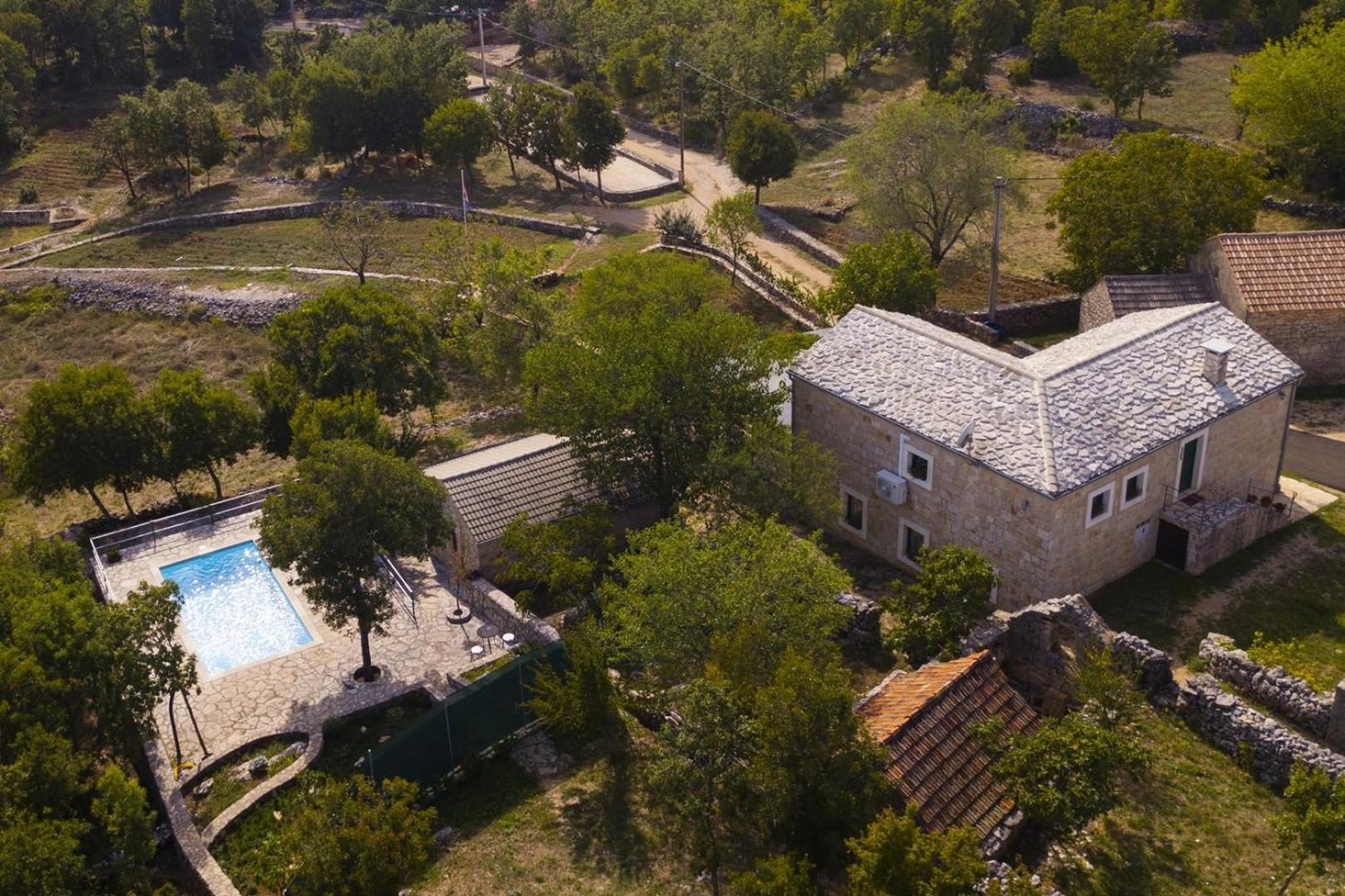 Villa Ognjistar In The Hinterland Of Makarska Riviera Zmijavci Kültér fotó
