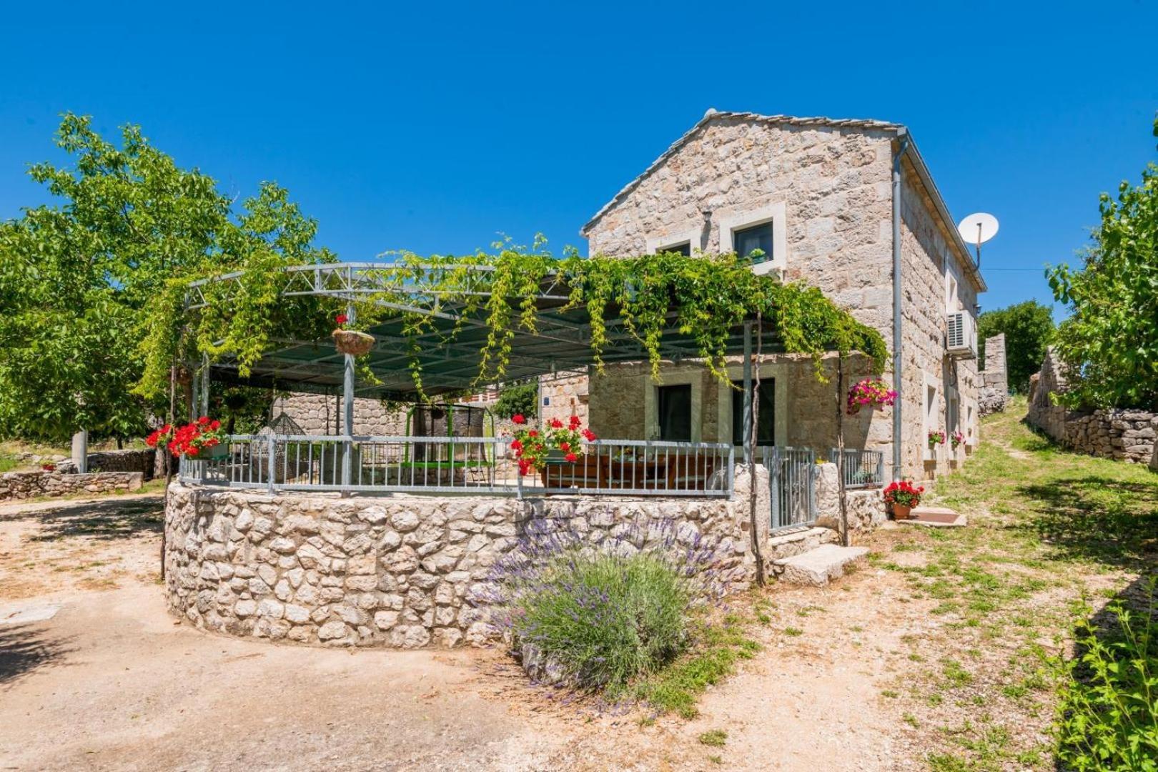 Villa Ognjistar In The Hinterland Of Makarska Riviera Zmijavci Kültér fotó