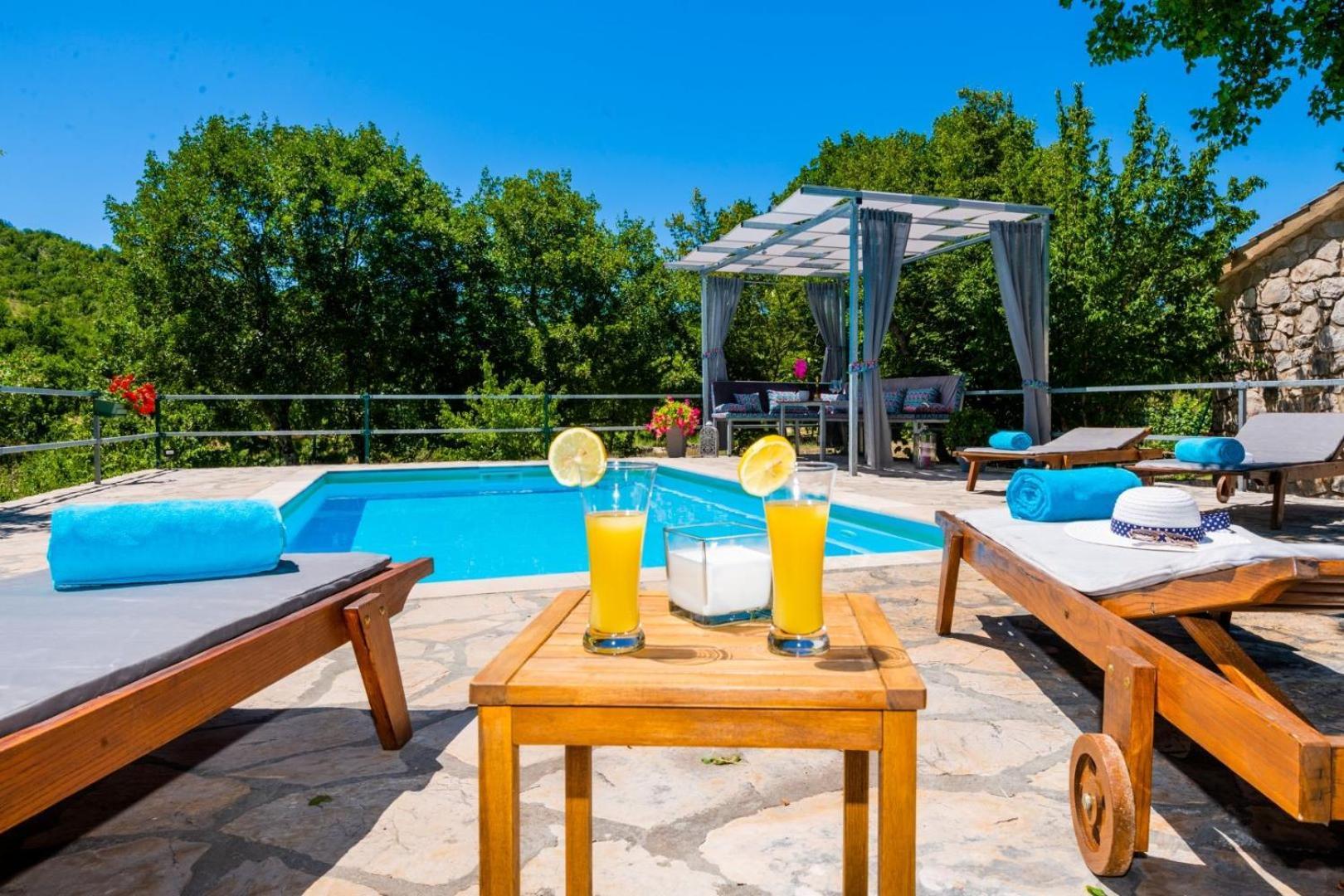 Villa Ognjistar In The Hinterland Of Makarska Riviera Zmijavci Kültér fotó