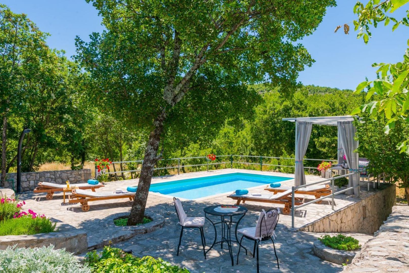 Villa Ognjistar In The Hinterland Of Makarska Riviera Zmijavci Kültér fotó