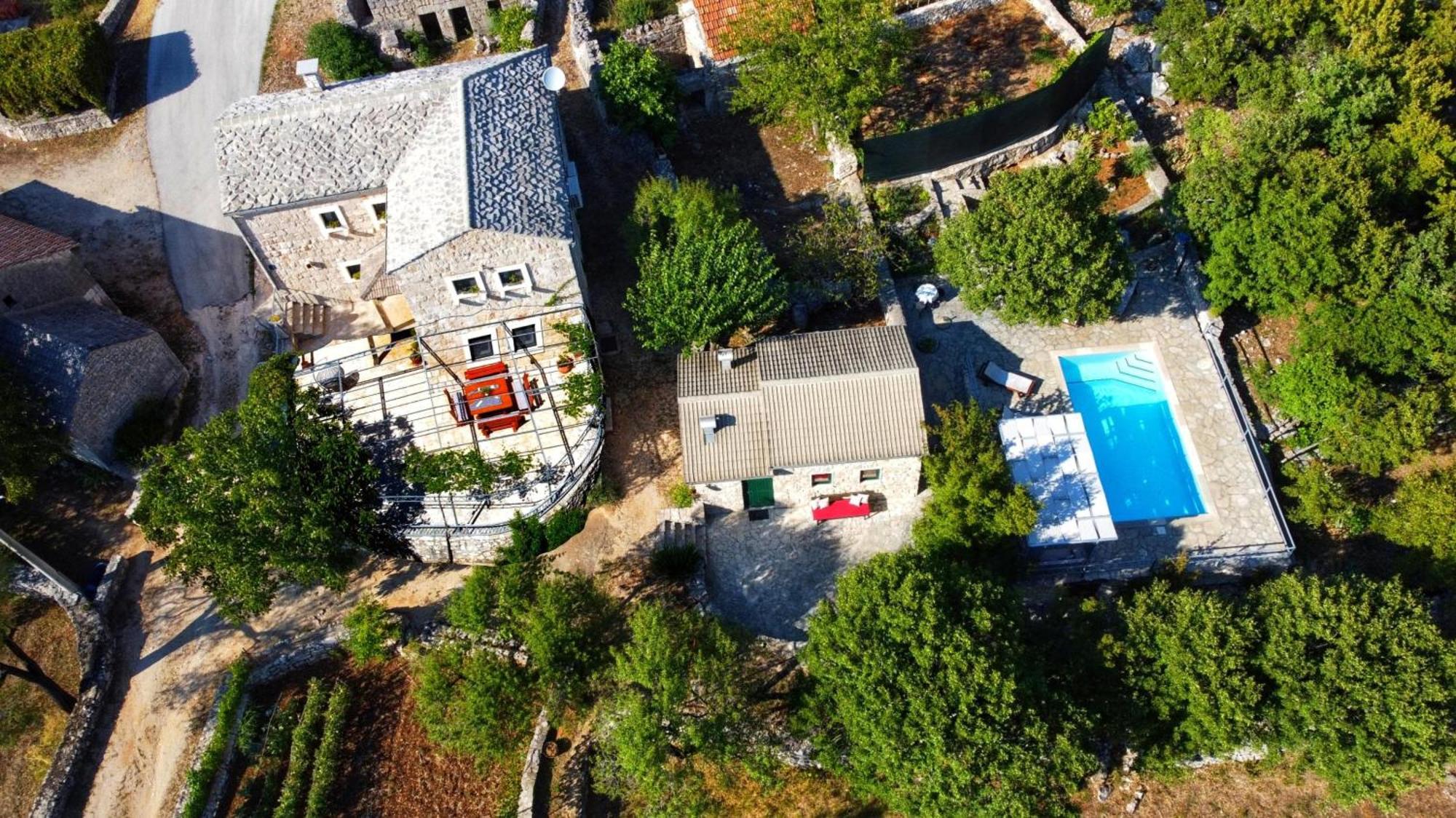 Villa Ognjistar In The Hinterland Of Makarska Riviera Zmijavci Kültér fotó